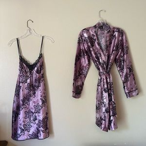 Women’s Purple Nightgown and Robe Set Robe size: S Nightgown size: M